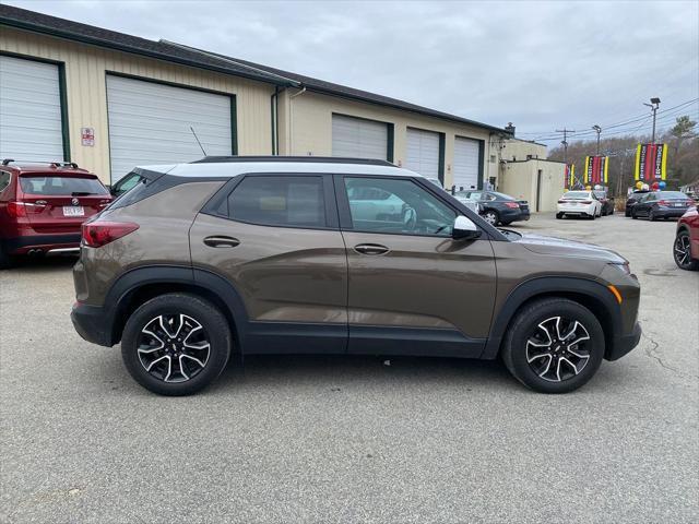 Photo of 2022 Zeus Bronze Metallic Chevrolet Trailblazer
