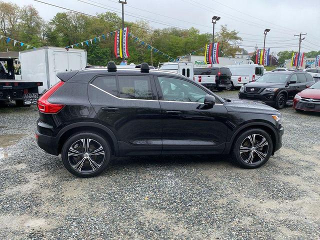 Photo of 2019 Onyx Black Metallic Volvo XC40