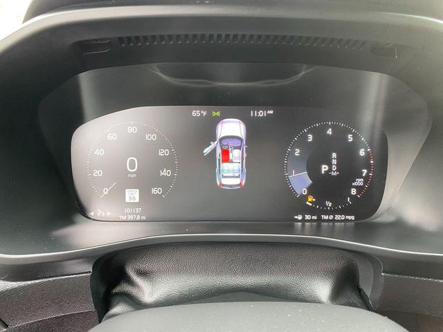 Photo of 2019 Onyx Black Metallic Volvo XC40