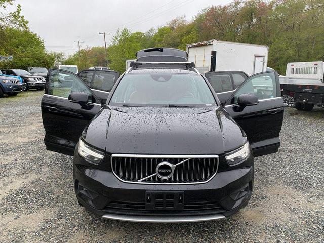 Photo of 2019 Onyx Black Metallic Volvo XC40