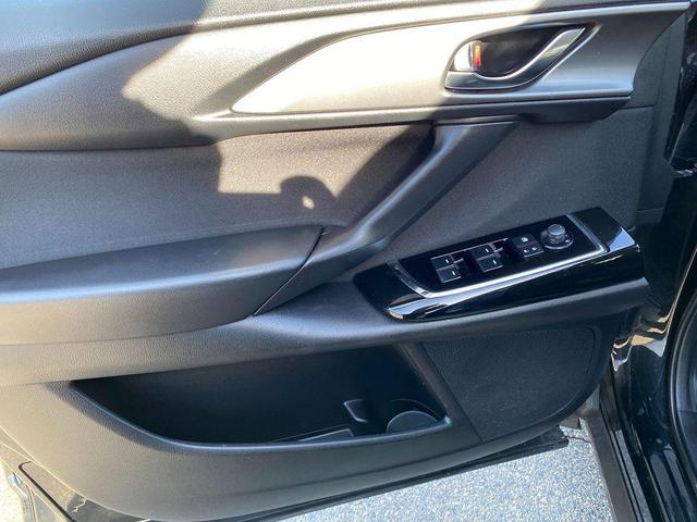 Photo of 2022 Jet Black Mica Mazda CX-9