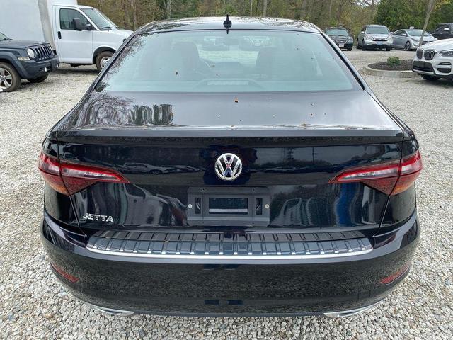 Photo of 2019 Black Uni Volkswagen Jetta