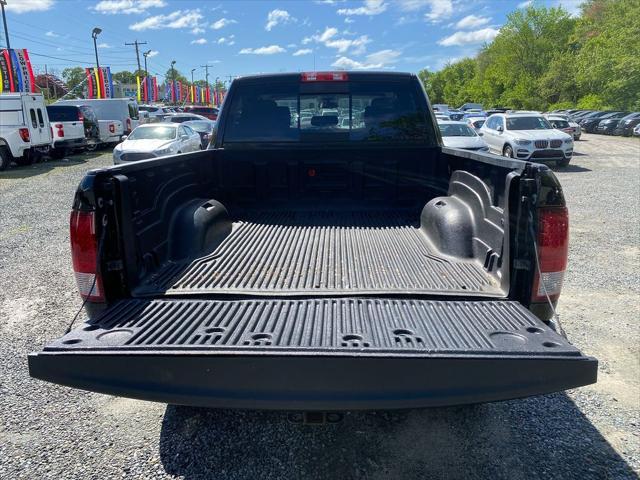 Photo of 2017 Brilliant Black Crystal Pearlcoat RAM 2500