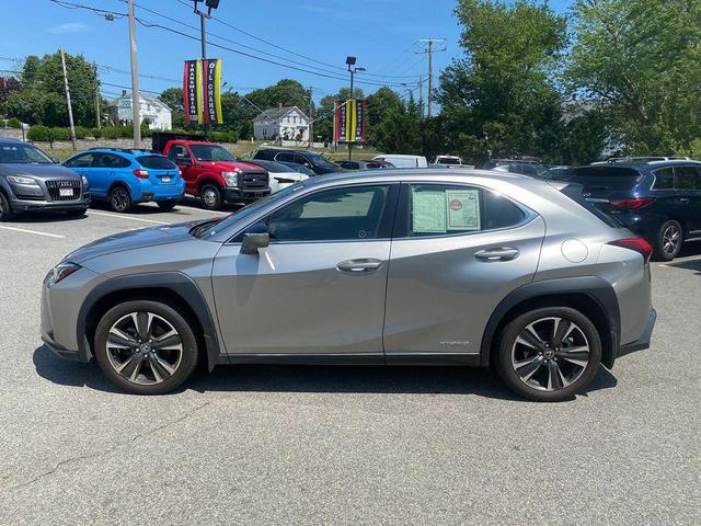 Photo of 2021 Atomic Silver Lexus UX 250h
