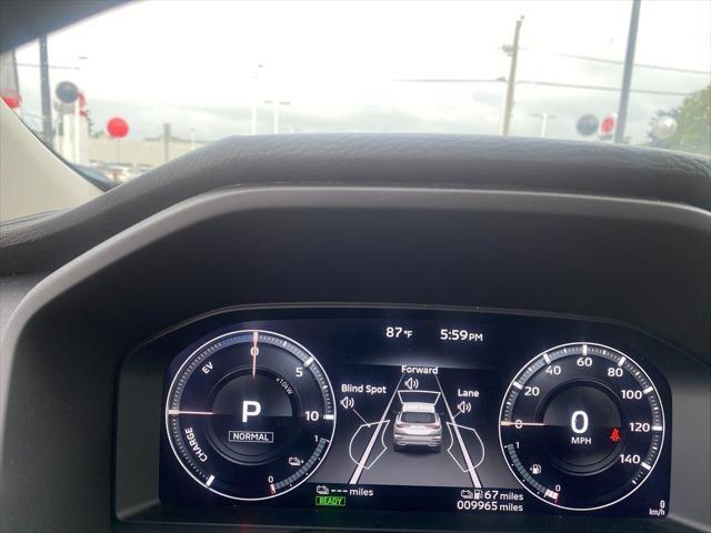 Photo of 2023 Alloy Silver Metallic Mitsubishi Outlander PHEV