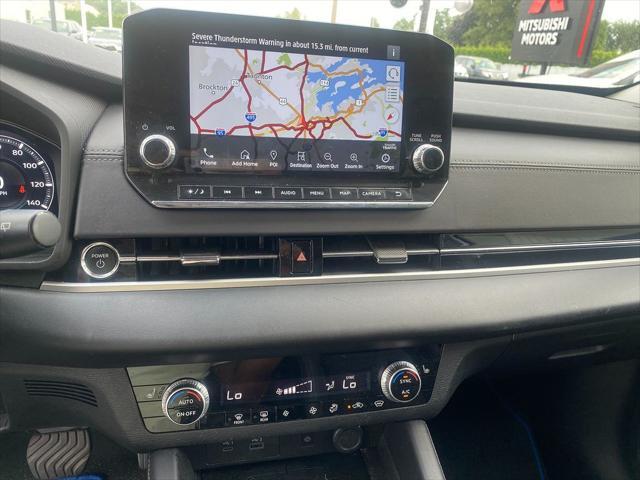 Photo of 2023 Alloy Silver Metallic Mitsubishi Outlander PHEV