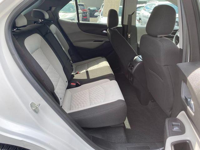 Photo of 2019 Summit White Chevrolet Equinox