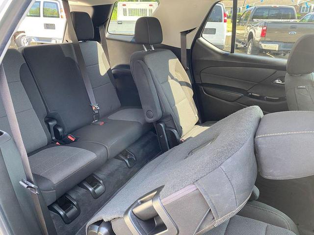 Photo of 2019 Silver Ice Metallic Chevrolet Traverse