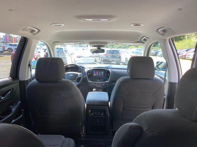 Photo of 2019 Silver Ice Metallic Chevrolet Traverse