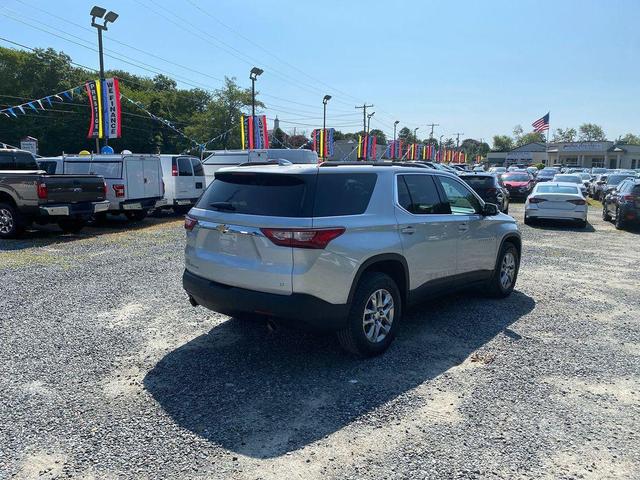 Photo of 2019 Silver Ice Metallic Chevrolet Traverse