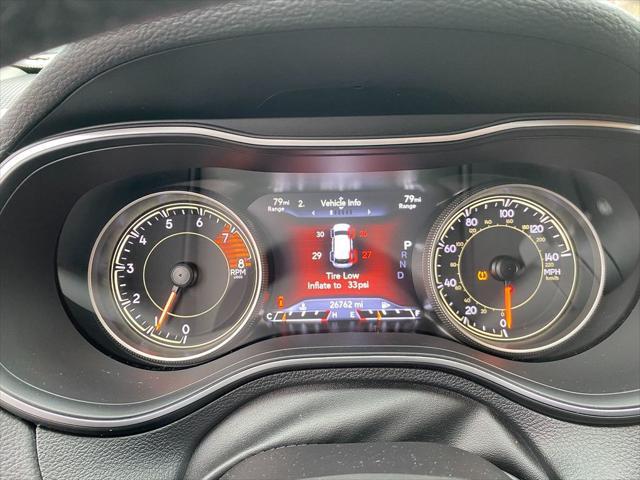 Photo of 2020 Granite Crystal Metallic Clearcoat Jeep Cherokee