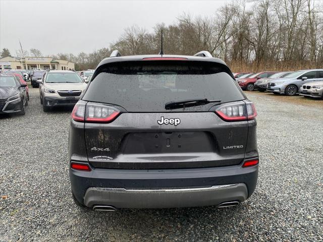 Photo of 2020 Granite Crystal Metallic Clearcoat Jeep Cherokee