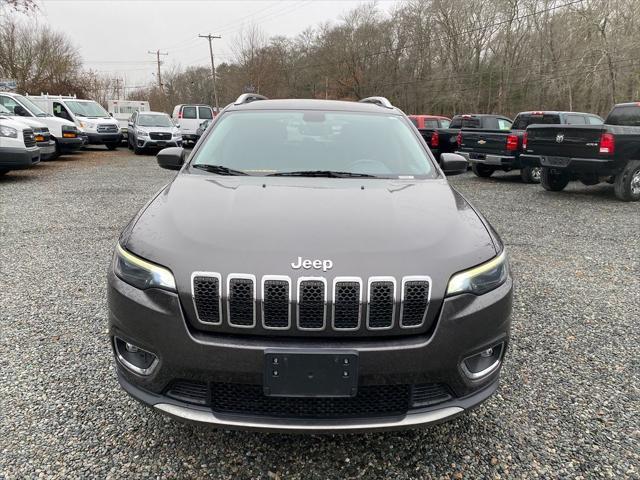 Photo of 2020 Granite Crystal Metallic Clearcoat Jeep Cherokee