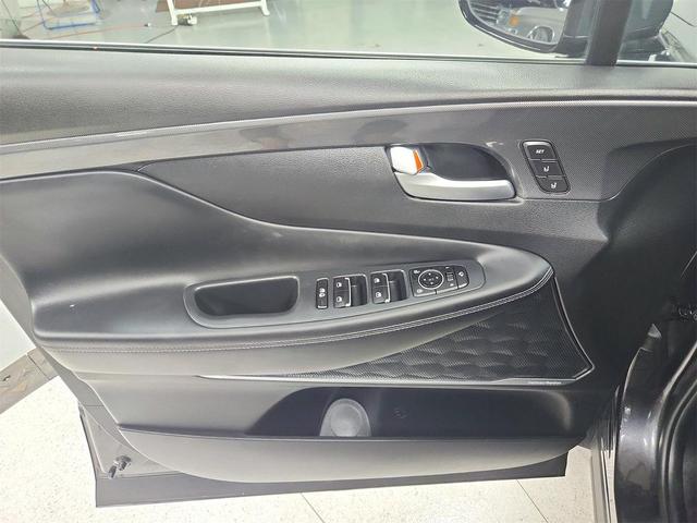 Photo of 2023 Portofino Gray Hyundai SANTA FE