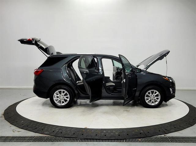 Photo of 2019 Nightfall Gray Metallic Chevrolet Equinox