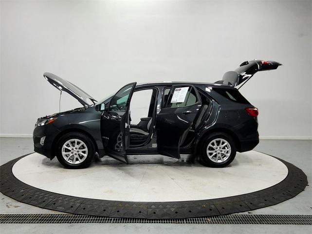 Photo of 2019 Nightfall Gray Metallic Chevrolet Equinox