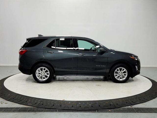 Photo of 2019 Nightfall Gray Metallic Chevrolet Equinox