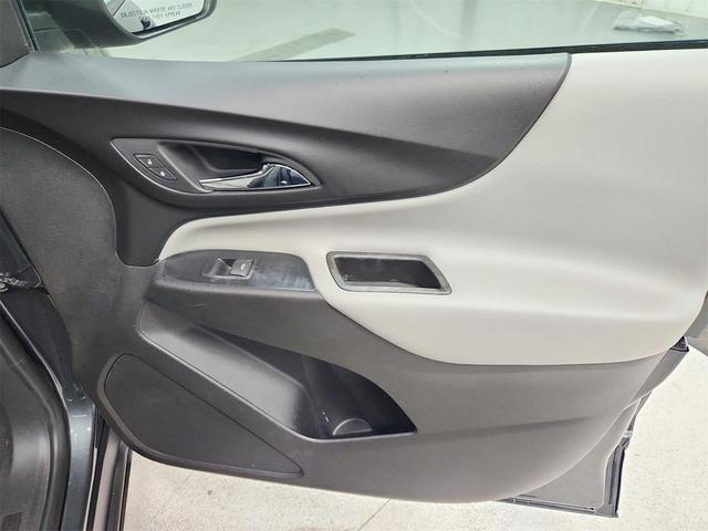 Photo of 2019 Nightfall Gray Metallic Chevrolet Equinox