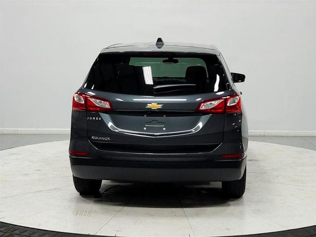 Photo of 2019 Nightfall Gray Metallic Chevrolet Equinox