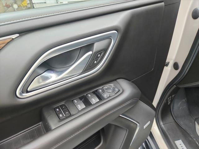 Photo of 2021 Empire Beige Metallic Chevrolet Suburban