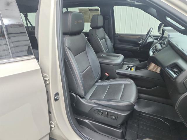 Photo of 2021 Empire Beige Metallic Chevrolet Suburban