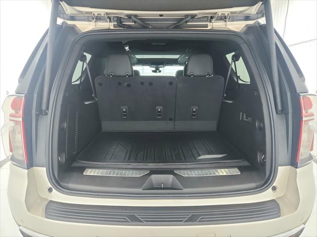 Photo of 2021 Empire Beige Metallic Chevrolet Suburban