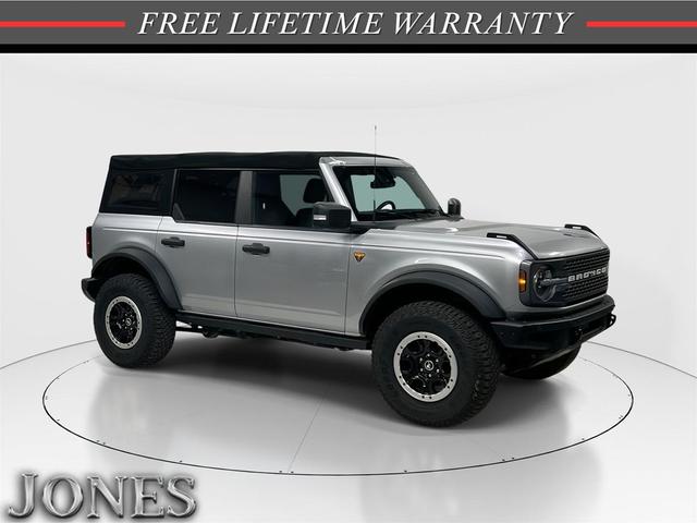 Photo of 2023 ICONIC SILVER METALLIC Ford Bronco