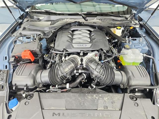 Photo of 2025 VAPOR BLUE METALLIC Ford Mustang