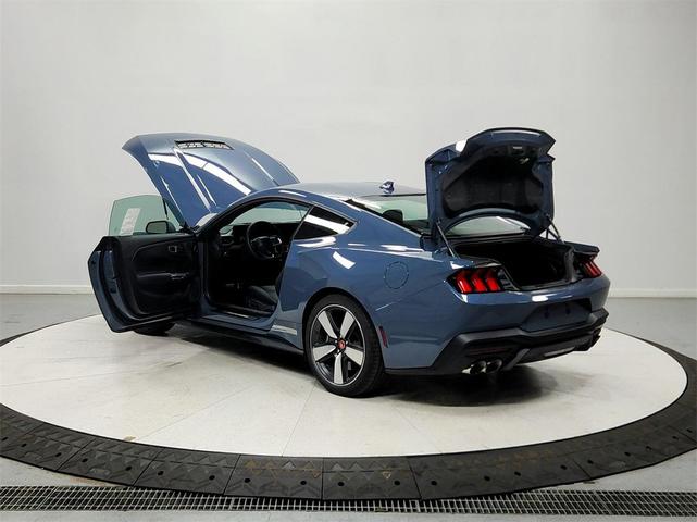 Photo of 2025 VAPOR BLUE METALLIC Ford Mustang