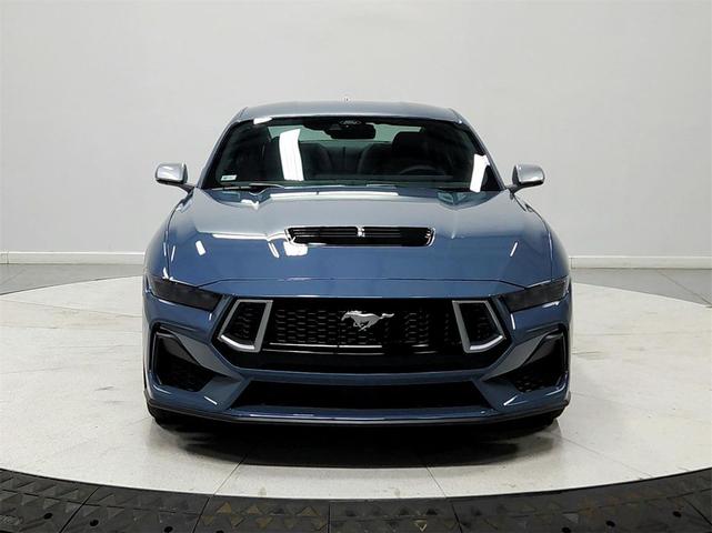 Photo of 2025 VAPOR BLUE METALLIC Ford Mustang