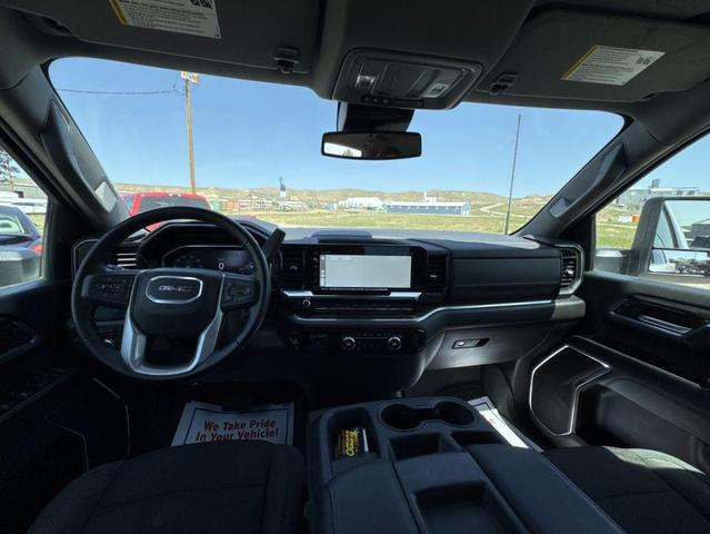 Photo of 2024 White GMC Sierra 3500