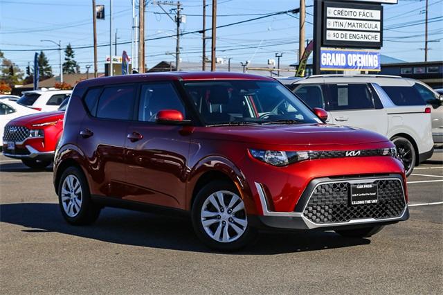 Photo of 2024 Mars Orange Kia Soul