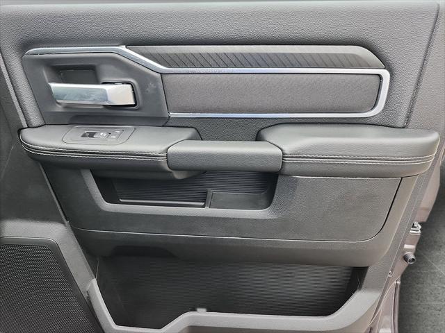 Photo of 2025 Granite Crystal Metallic Clearcoat RAM 2500