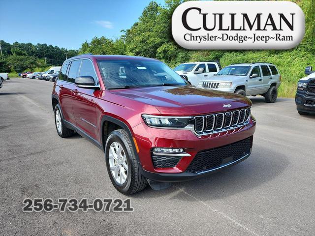 Photo of 2023 Velvet Red Pearlcoat Jeep Grand Cherokee