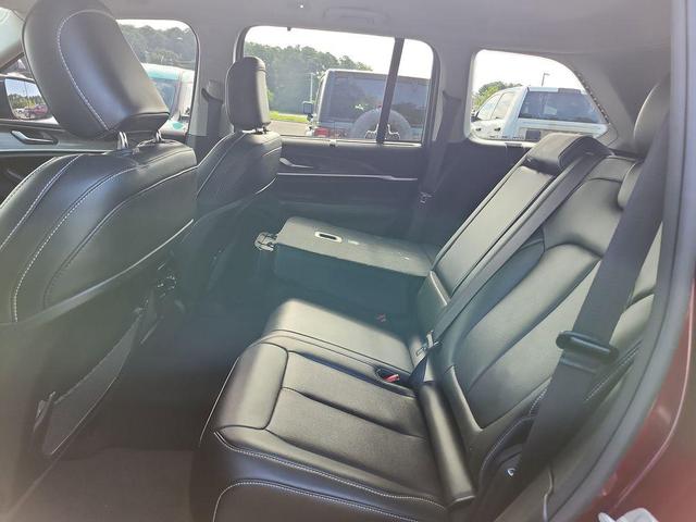 Photo of 2023 Velvet Red Pearlcoat Jeep Grand Cherokee