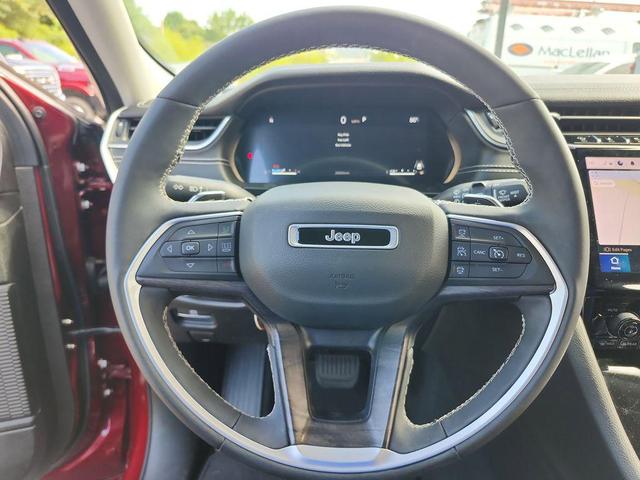 Photo of 2023 Velvet Red Pearlcoat Jeep Grand Cherokee