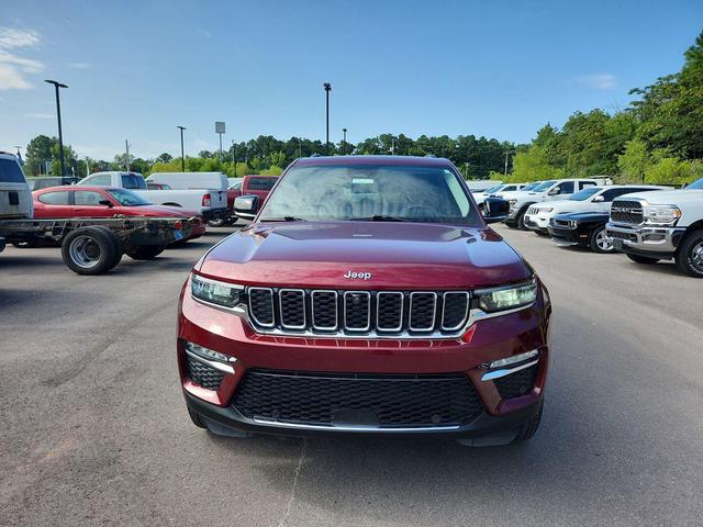 Photo of 2023 Velvet Red Pearlcoat Jeep Grand Cherokee