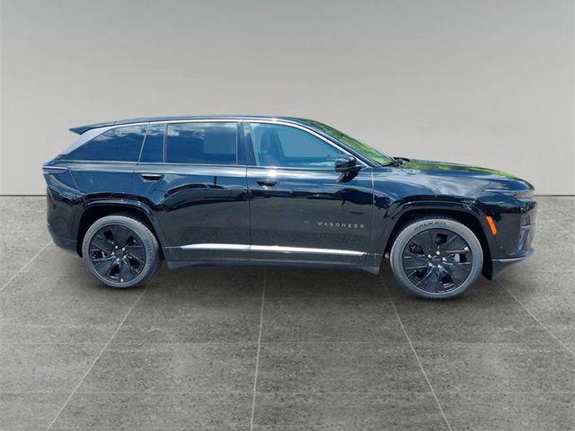 Photo of 2025 Diamond Black Crystal Pearlcoat Jeep Wagoneer S