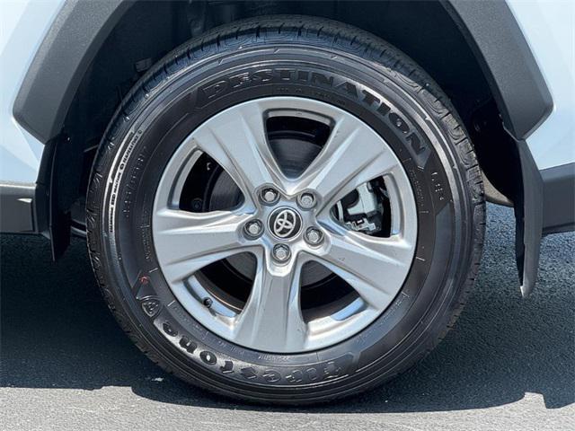 Photo of 2024 Ice Toyota RAV4