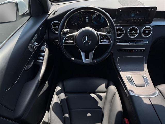 Photo of 2021 Polar White Mercedes-Benz GLC 300