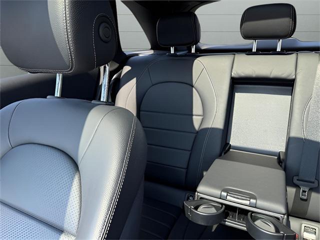 Photo of 2021 Polar White Mercedes-Benz GLC 300