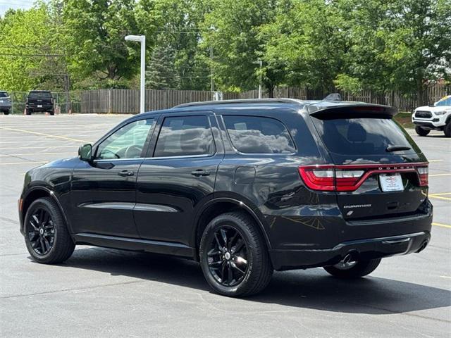 Photo of 2023 DB Black Crystal Clearcoat Dodge Durango