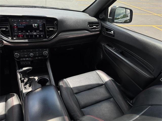 Photo of 2023 DB Black Crystal Clearcoat Dodge Durango