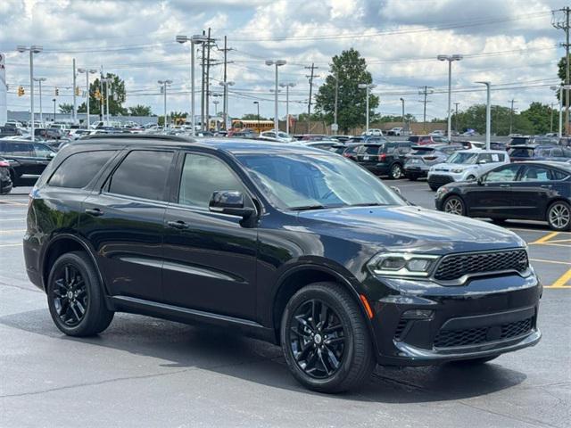 Photo of 2023 DB Black Crystal Clearcoat Dodge Durango