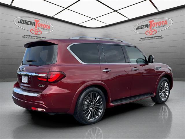Photo of 2023 Coulis Red INFINITI QX80