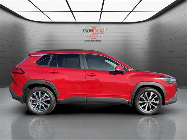 Photo of 2022 Barcelona Red Metallic Toyota Corolla Cross