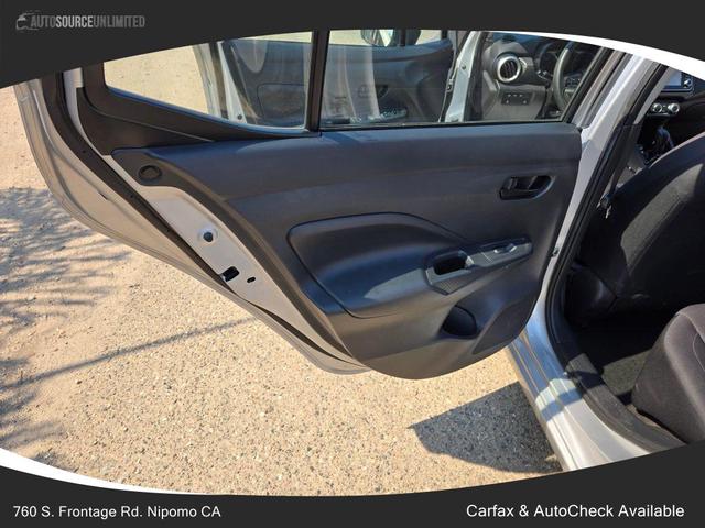 Photo of 2021 Brilliant Silver Metallic Nissan Versa