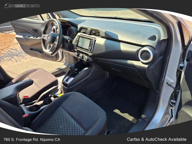 Photo of 2021 Brilliant Silver Metallic Nissan Versa