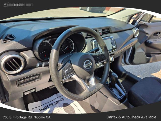 Photo of 2021 Brilliant Silver Metallic Nissan Versa