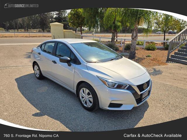 Photo of 2021 Brilliant Silver Metallic Nissan Versa